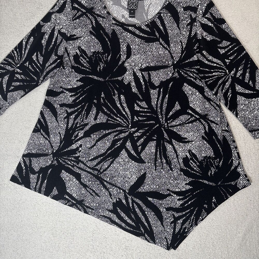 Clara Sun Woo Black & White Floral Asymmetric Tunic - Picture 2 of 15